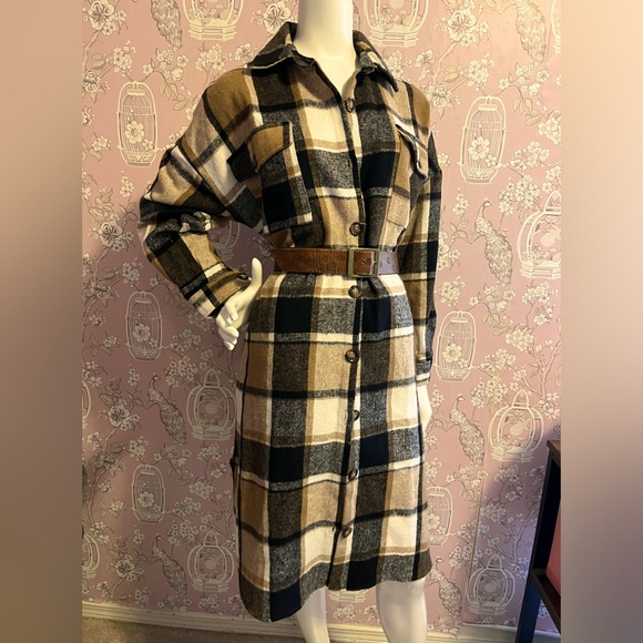 Shirt jacket in camel, cream and black plaid - Picture 1 of 6